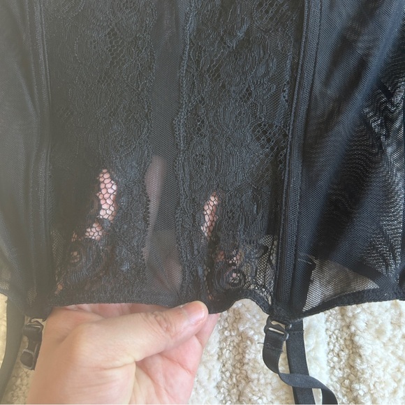 Victoria’s Secret Black and Pink corset lingerie top size 34B - Picture 7 of 10